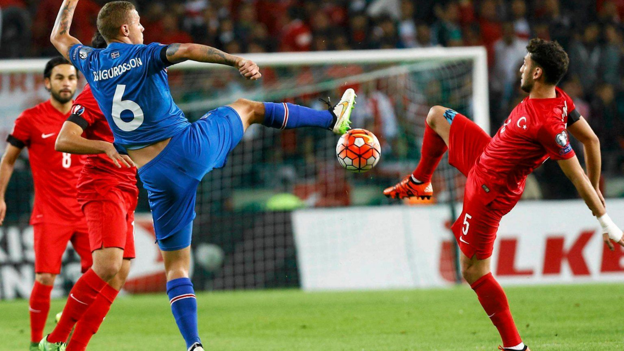 Türkiye İzlanda ile golsüz berabere kaldı!