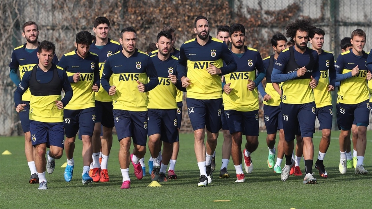 Fenerbahçe'nin iki yıldızına özel program!