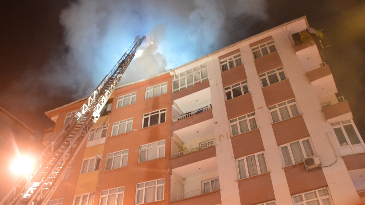 İstanbul'da korkutan yangın!