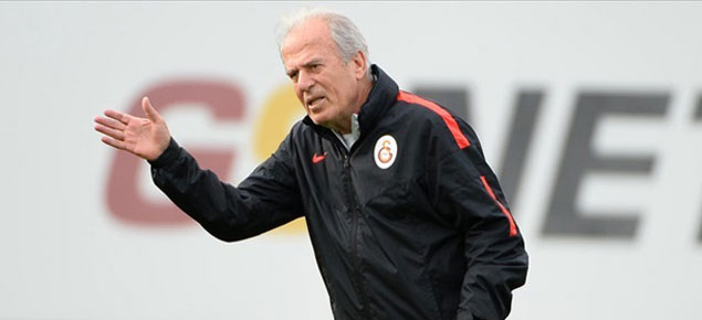 Mustafa Denizli aldığı maaşı Galatasaray'a geri verdi