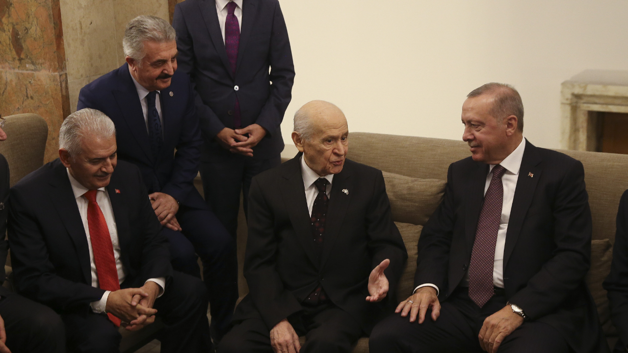 Devlet Bahçeli EYT konusundaki tavrını belli etti!