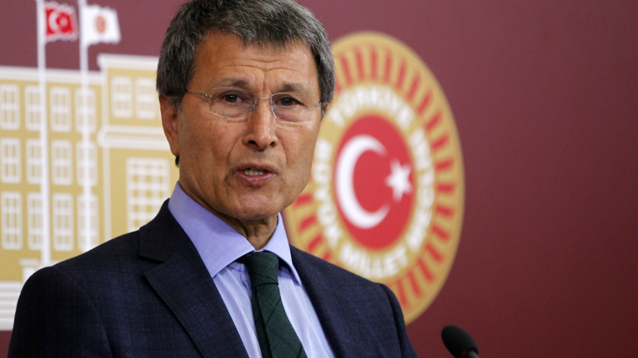 Mustafa Armağan'dan Halaçoğlu'na tepki!