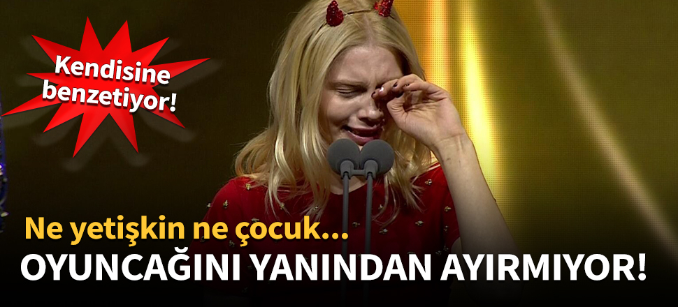Aleyna Tilki oyuncak bebeğini yanından ayırmıyor!