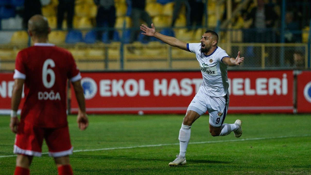 Menemenspor, Balıkesirspor'u tek golle geçti!