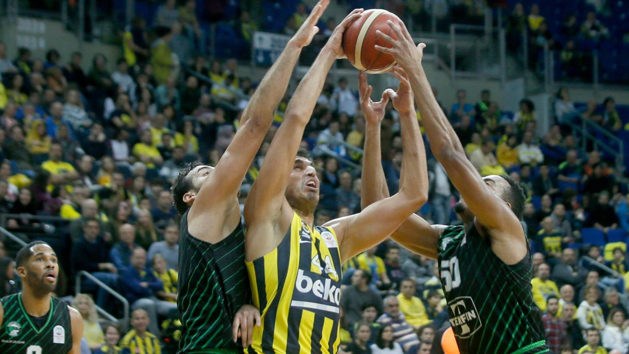 Fenerbahçe Beko, Darüşşafaka'yı devirdi!