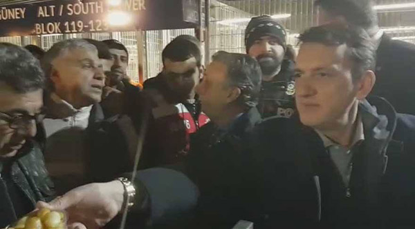 Beşiktaş muhabirleri şehitler için dua okuttu