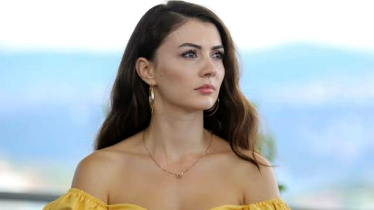 Burcu Özberk Instagram'ı salladı!
