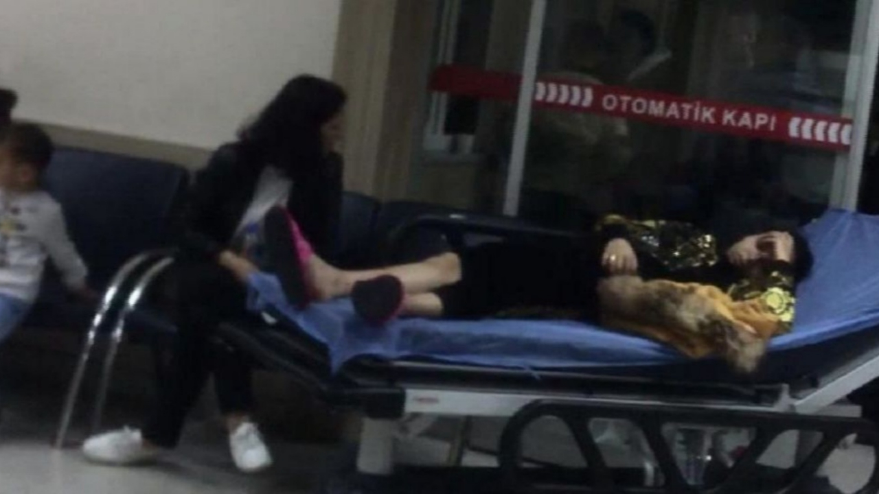 Maganda taksici turisti dövüp aracından attı!