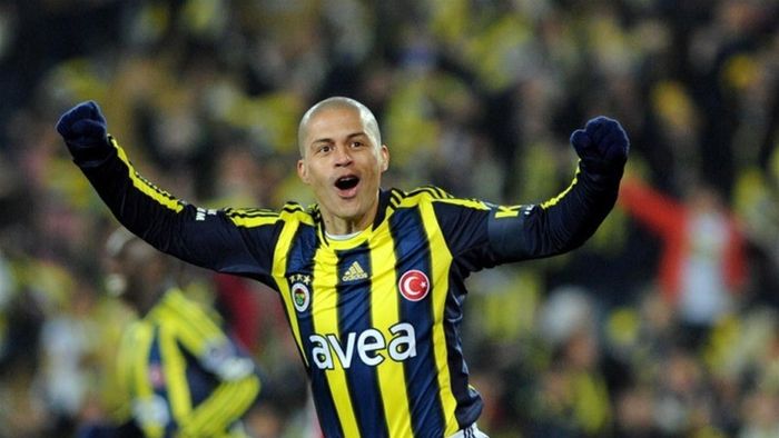 Alex herkesin gözünü yaşarttı! İşte instagram'daki o yazısı