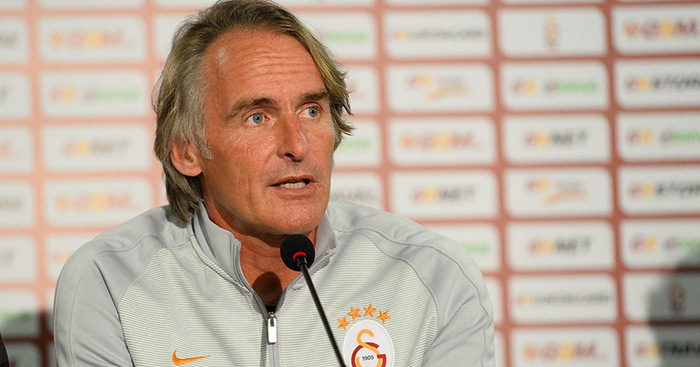 Riekerink'ten basın toplantısında transfer açıklaması