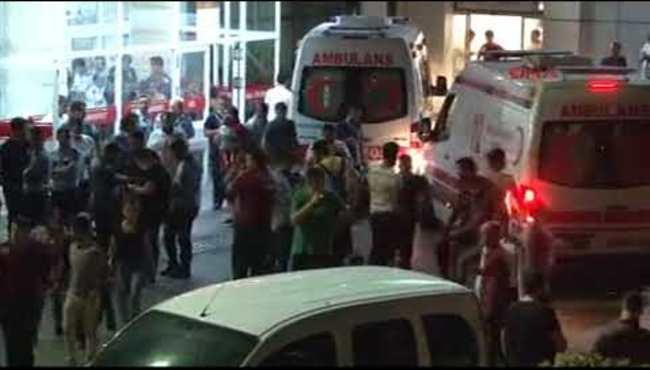 DEAŞ zanlısı emniyette polisi bıçaklayarak şehit etti...
