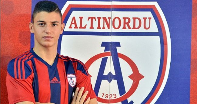 Enen Ünal'dan sonra genç Berke Özer'de Manchester City yolunda!