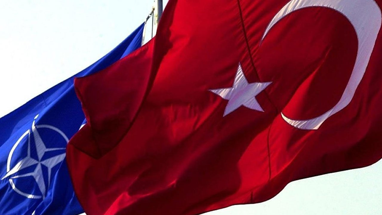 Türkiye NATO'ya resti çekti