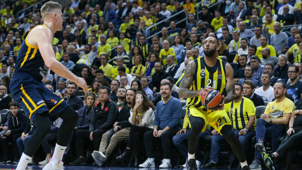 Fenerbahçe Beko, Khimki Moskova'ı mağlup etti!