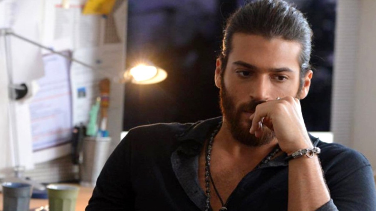 Can Yaman Kıvanç Tatlıtuğ'dan kaçtı!