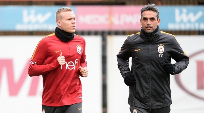 Müjde! Sigthorsson ilk kez idmana çıktı