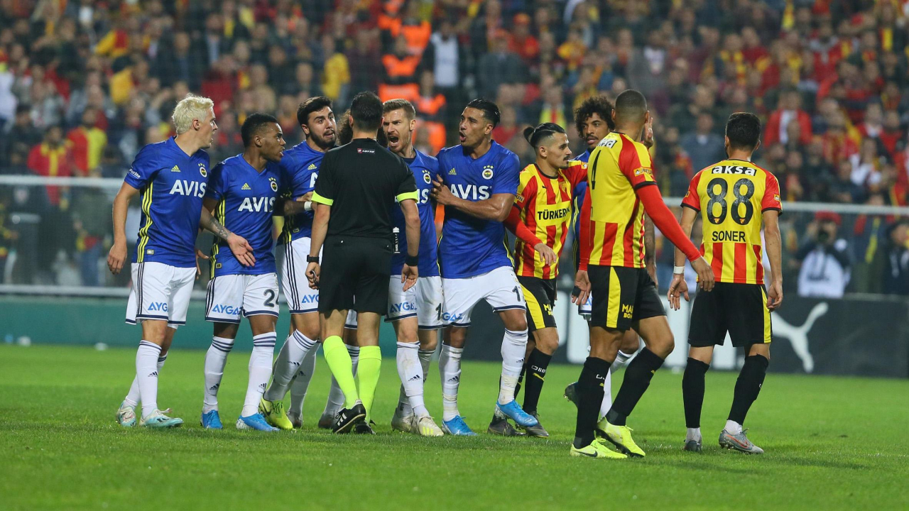 Fenerbahçe'den olay paylaşım! "ÇifteStandartVAR!"