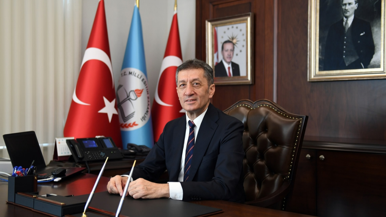 Bakan Selçuk'tan öğretmen atamalarına ilişkin açıklama