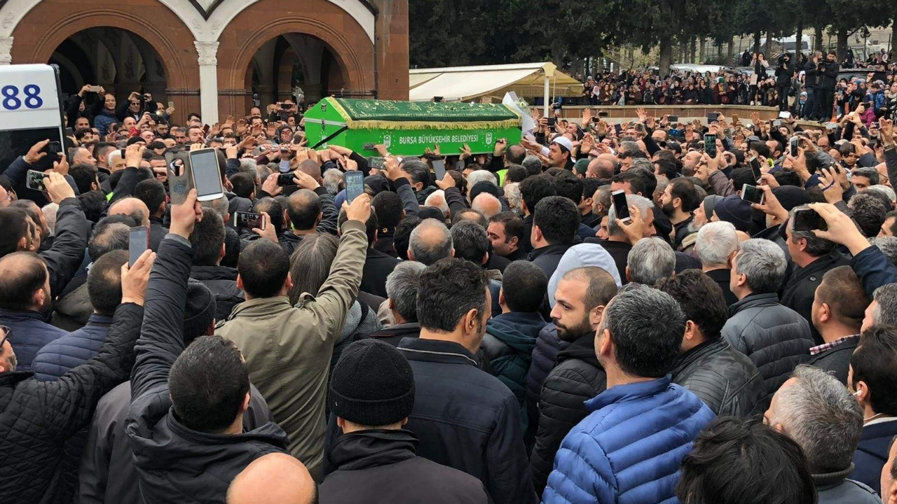 Bursa Hamitler Mezarlığı’nda Evrenosoğlu izdihamı!