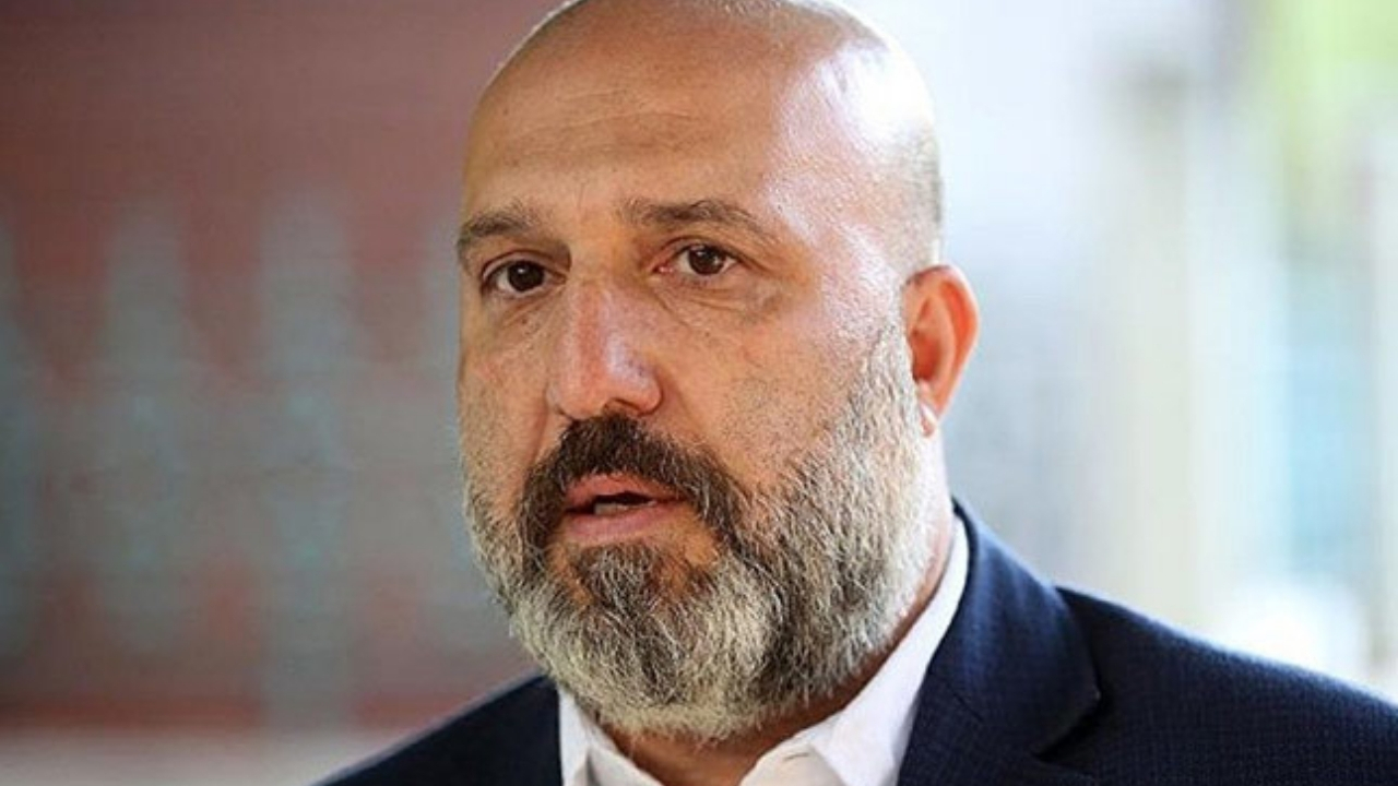 Ekşi Sözlük, Orhan Osmanoğlu'na saldırıya geçti!