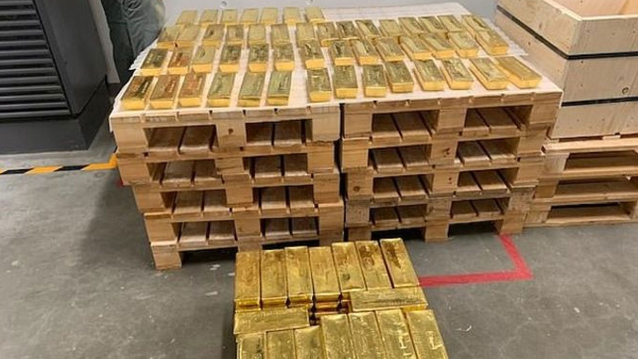 100 ton altını gizlice Polonya'ya taşıdılar