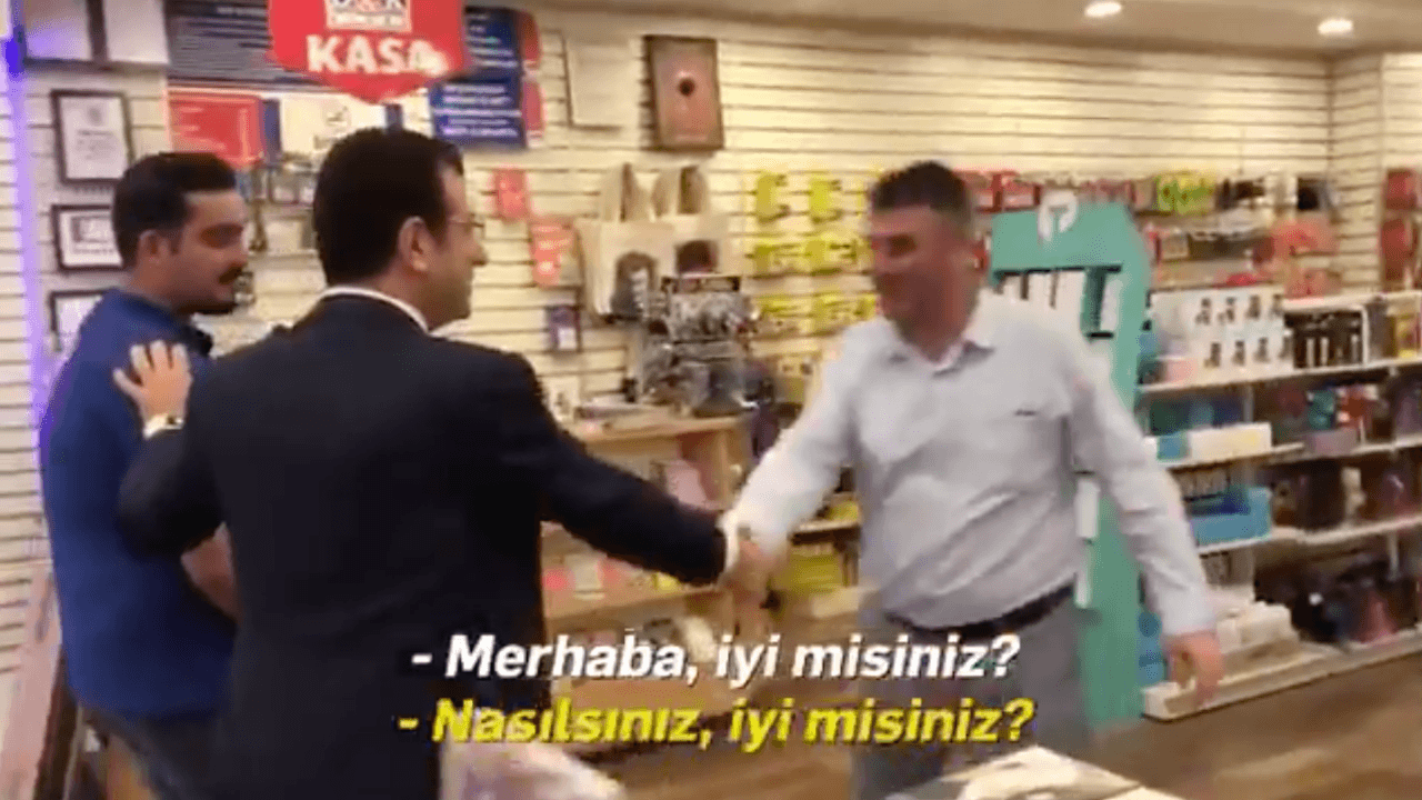 İmamoğlu kızı için kırtasiye alışverişinde!