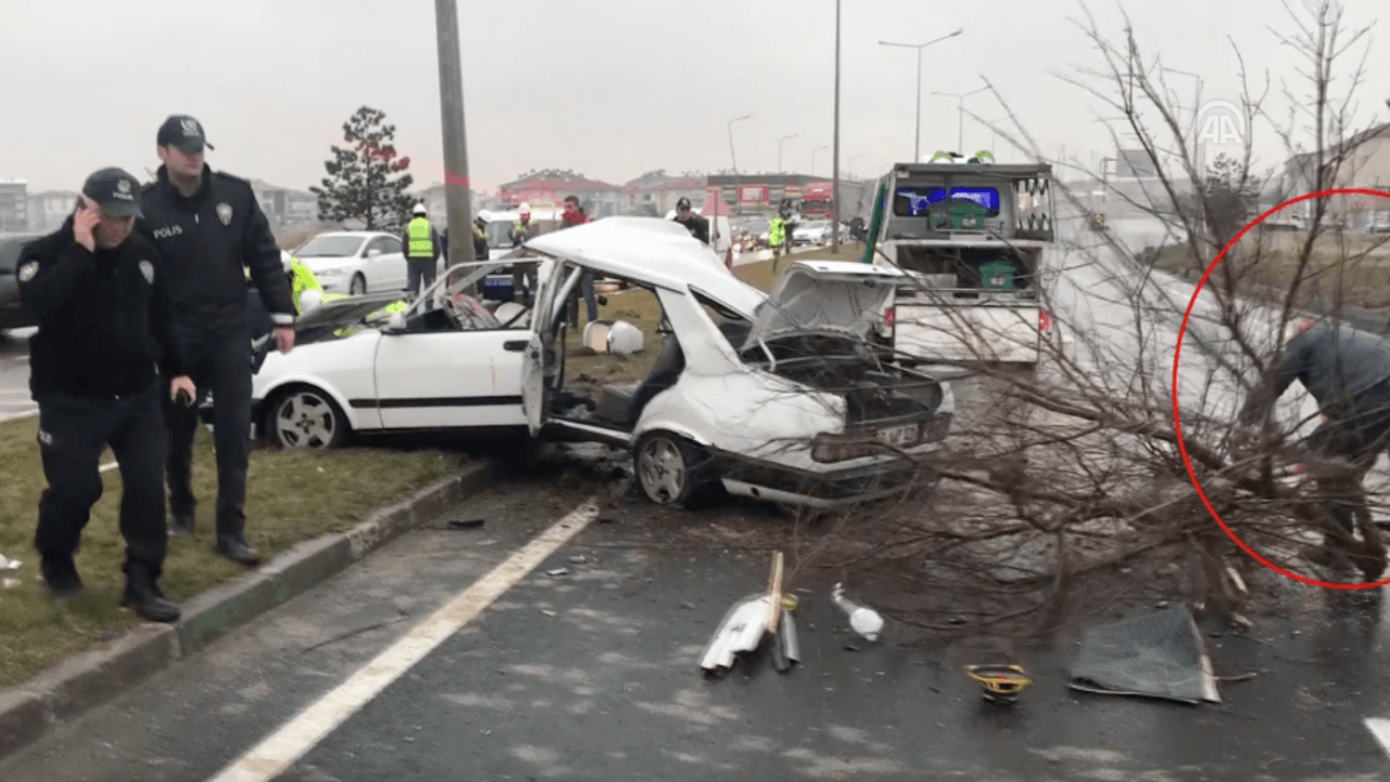 Kütahya'daki trafik kazasında acı tesadüf