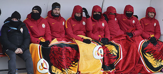 Galatasaray'a Ankara soğuğuna karşı özel krampon, vazelin ve içecek takviyesi