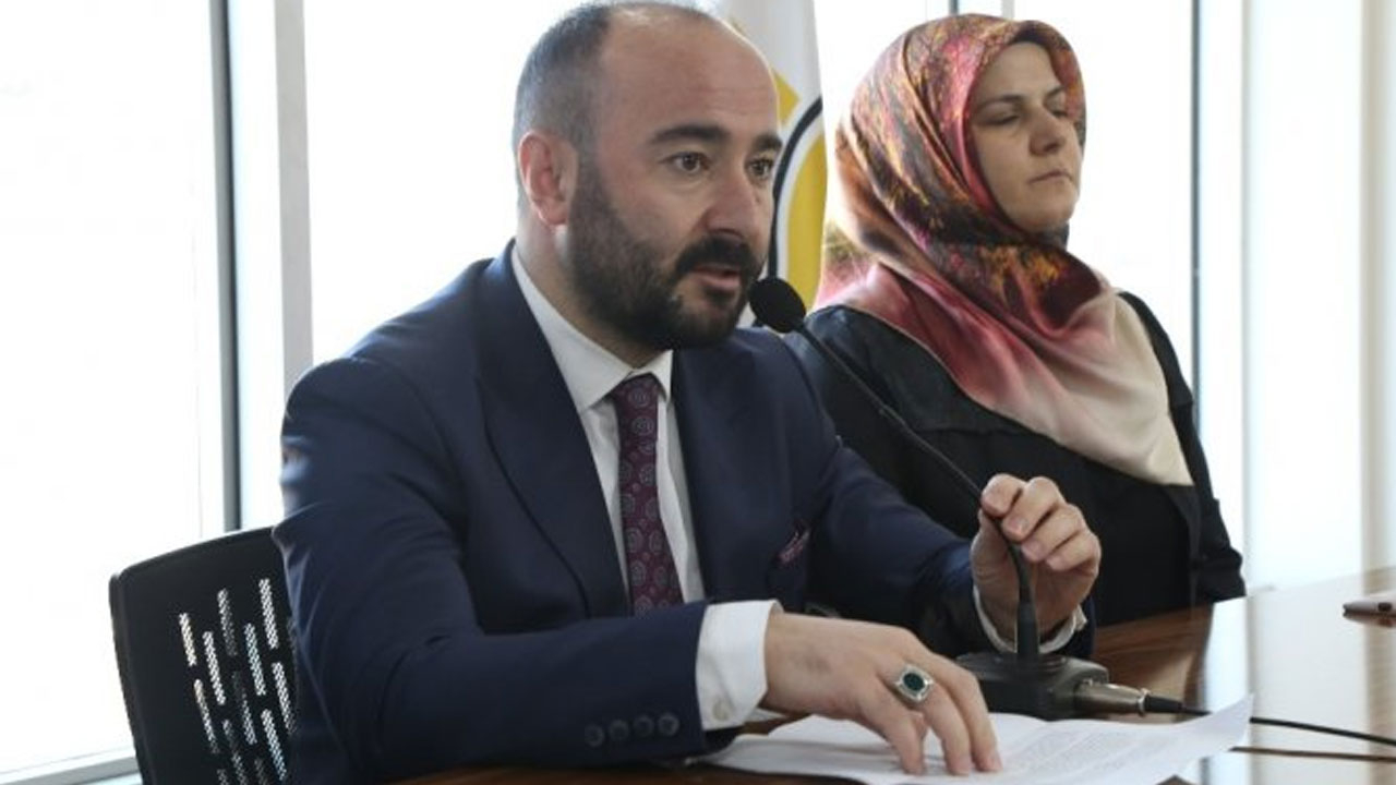 AK Parti Artvin İl Başkanı istifa etti