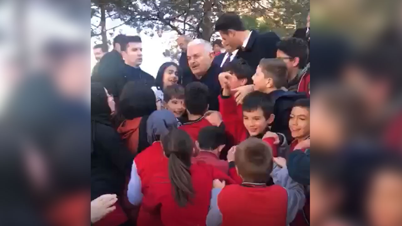 Binali Yıldırım'a sevgi seli