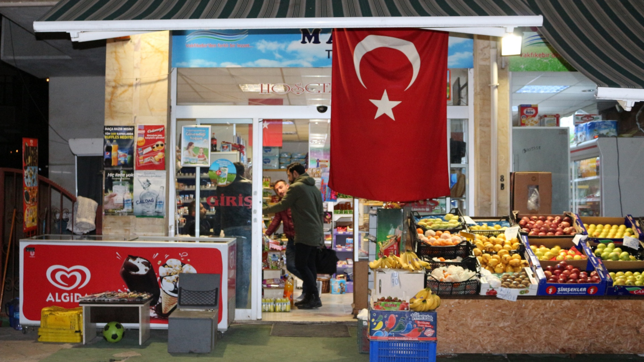 AK Parti bakkallar için harekete geçti!