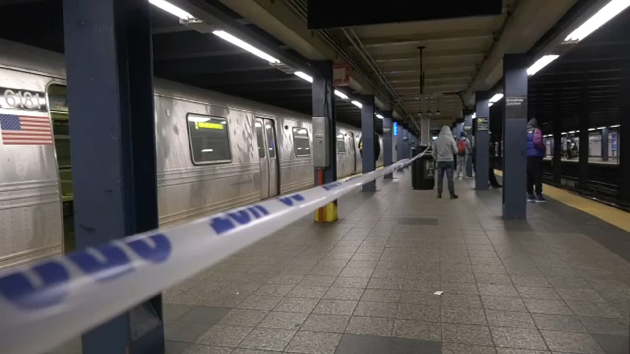 Alkollü kadınlar metronun altında can verdi!