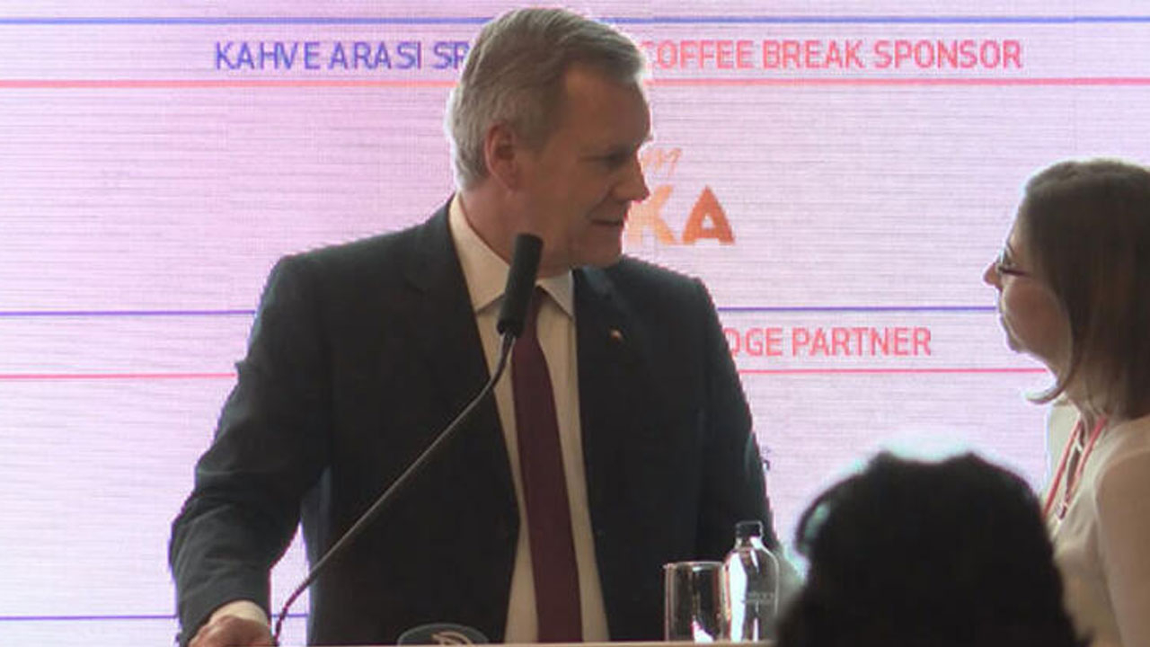 TÜSİAD'ın konferansında skandal olay