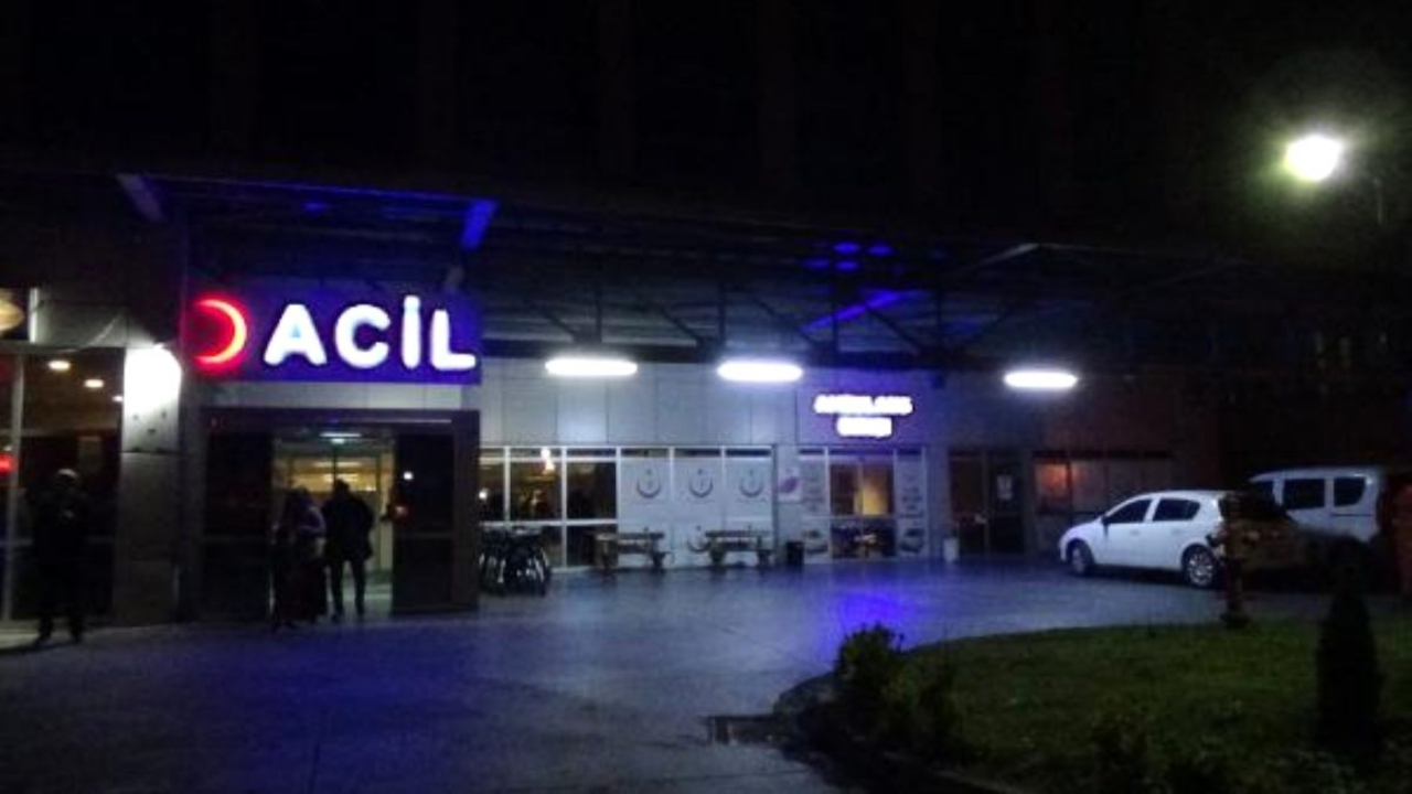 Kelepçeli halde hastaneden kaçtı!