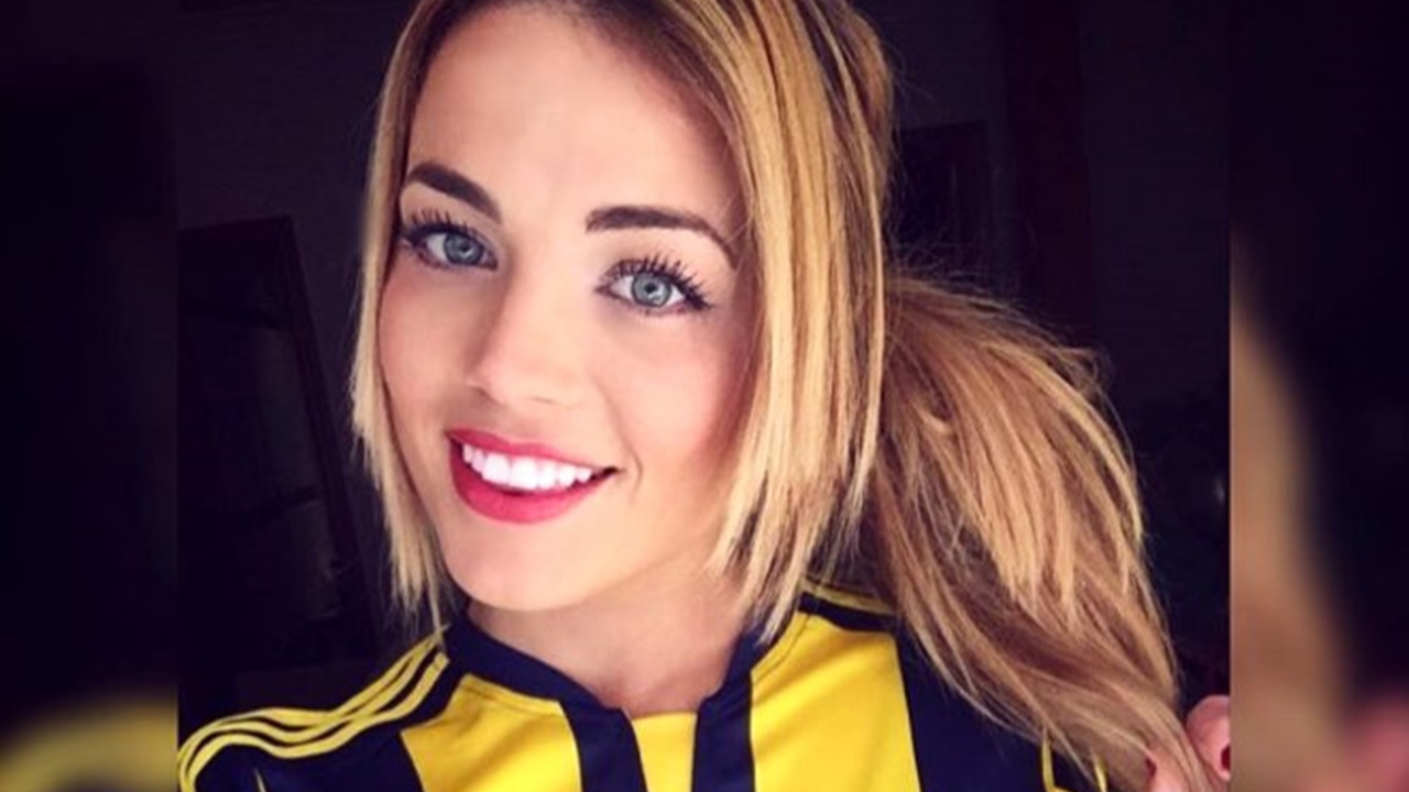 Fenerbahçeli Aly Eckman çıplak pozlarına paylaştı!