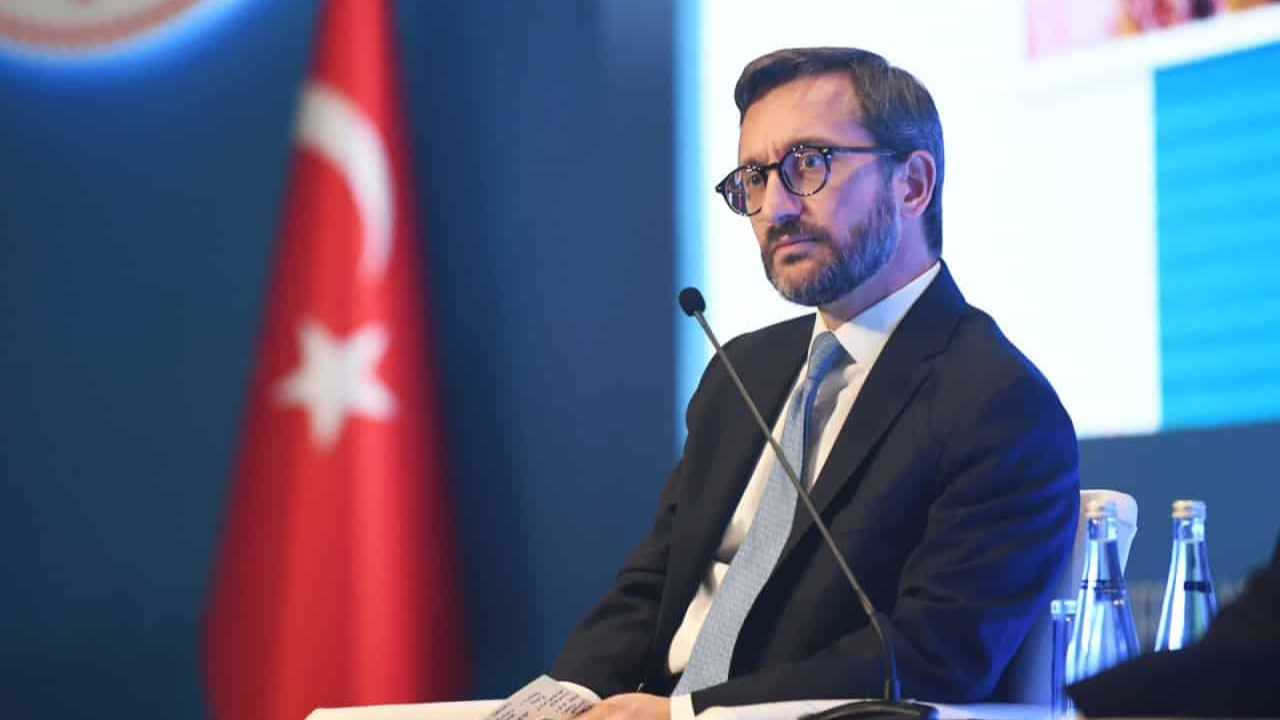 Altun: Erdoğan, Orhan Pamuk'u kastetmedi...