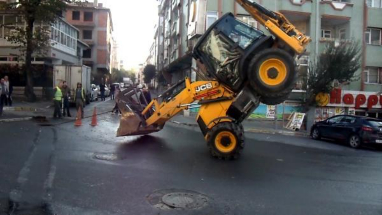 Avcılar'da kepçeyle akrobatik harekete ceza!