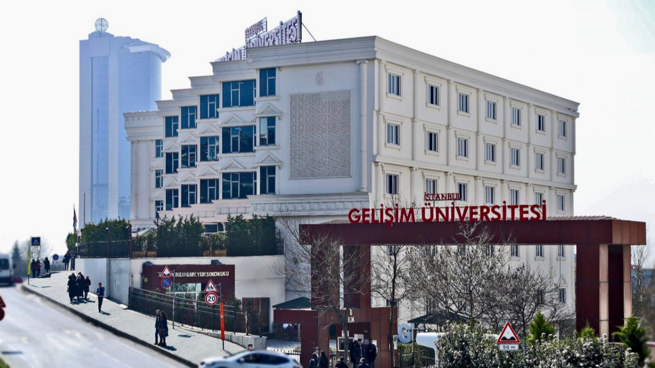 Gelişim Üniversitesi yaptığı hatayla alay konusu oldu!