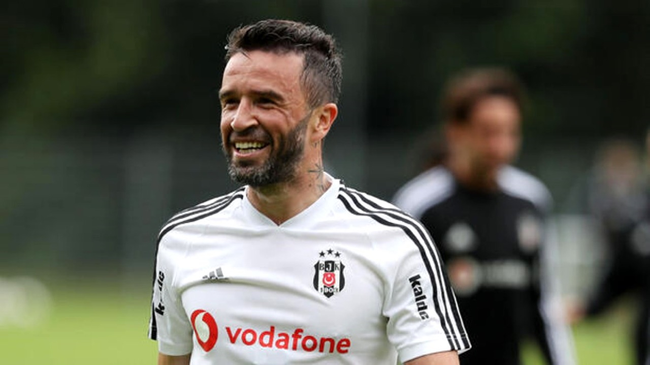 Galatasaray'dan Gökhan Gönül hamlesi!