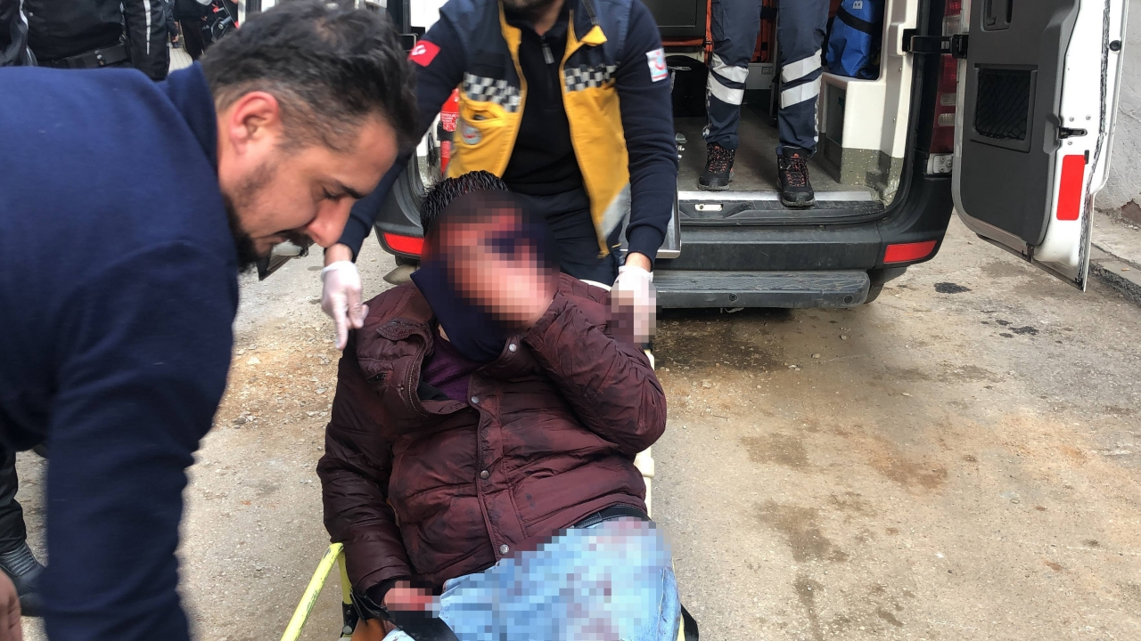 Bursa'da evli kadını taciz eden adama linç girişimi