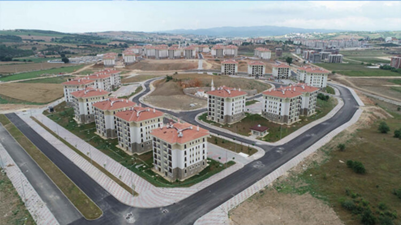 Aylık geliriniz o rakamdan fazlaysa dikkat! İşte sosyal konuta başvuru şartları...