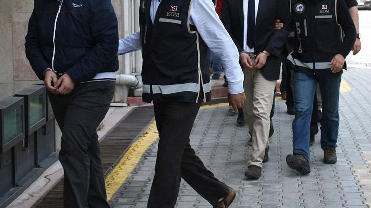 Konya merkezli 5 ilde FETÖ operasyonu: 5 gözaltı