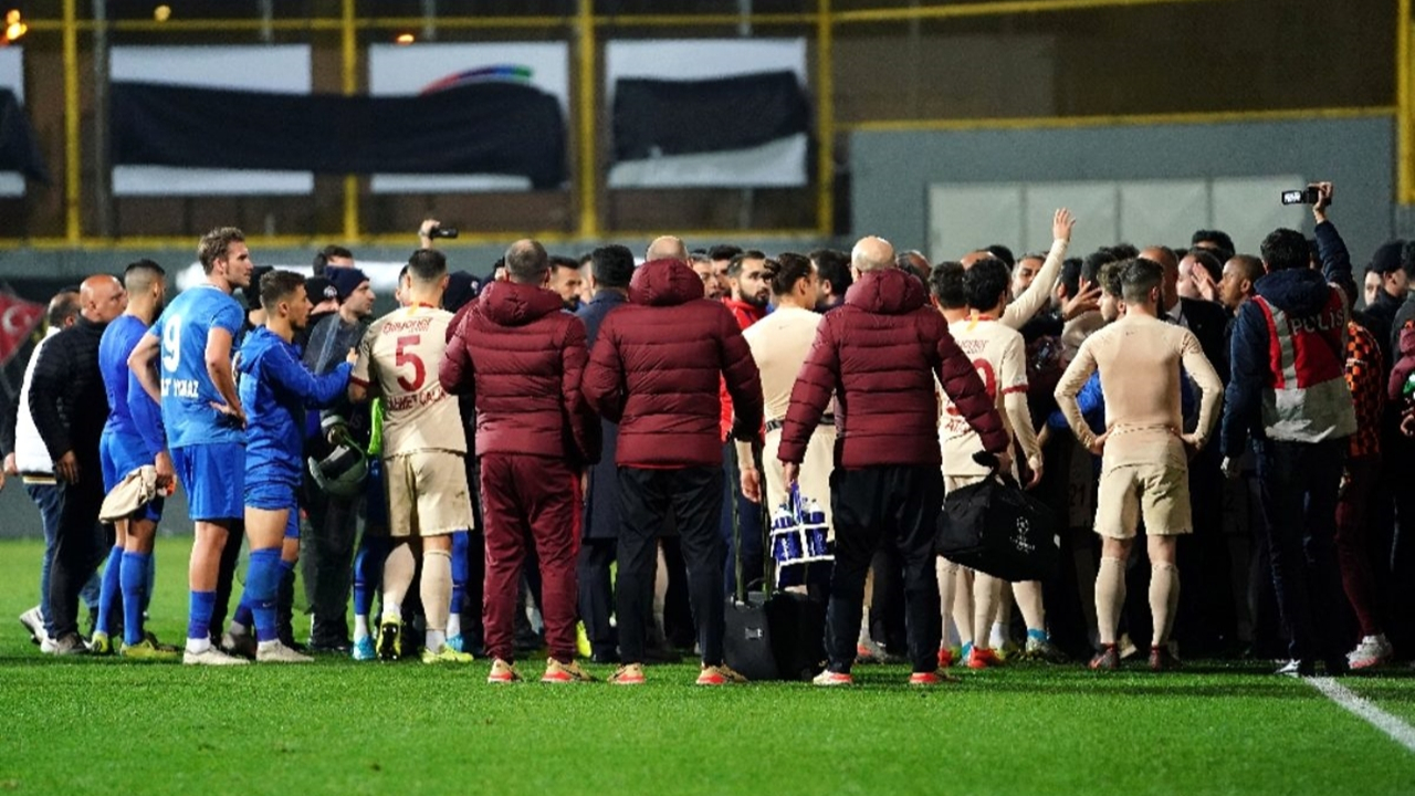 Tuzlaspor - Galatasaray maçından sonra kavga çıktı!