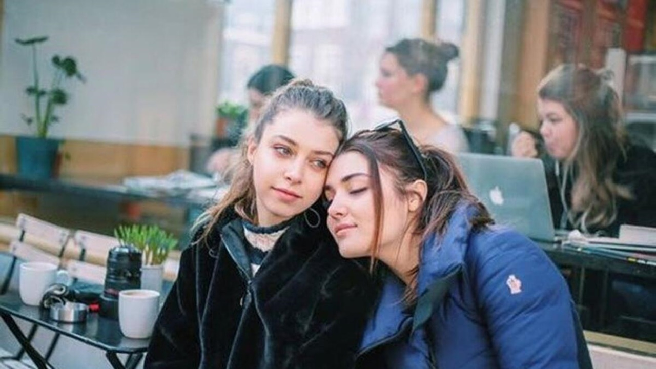Hande Erçel teyze oldu!