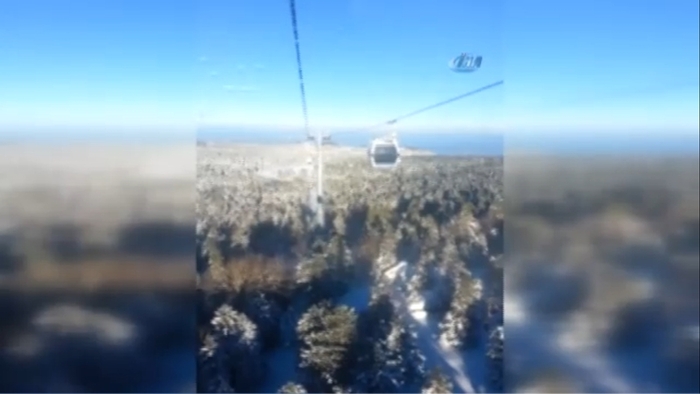 Uludağ ve Kartepe'nin  zirvesinde onlarca kişi mahsur kaldı!
