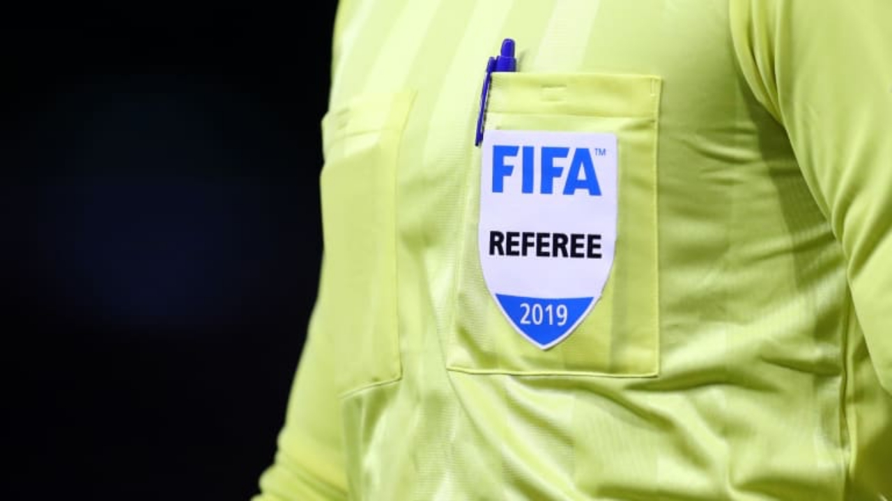 FIFA kokartı takacak Türk hakemler belli oldu!
