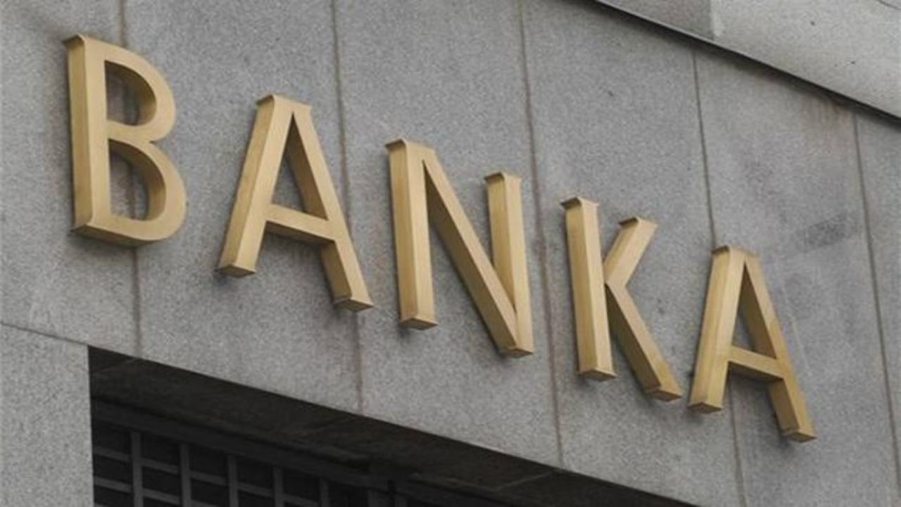 Dev banka 6 bin çalışanının işine son verdi!