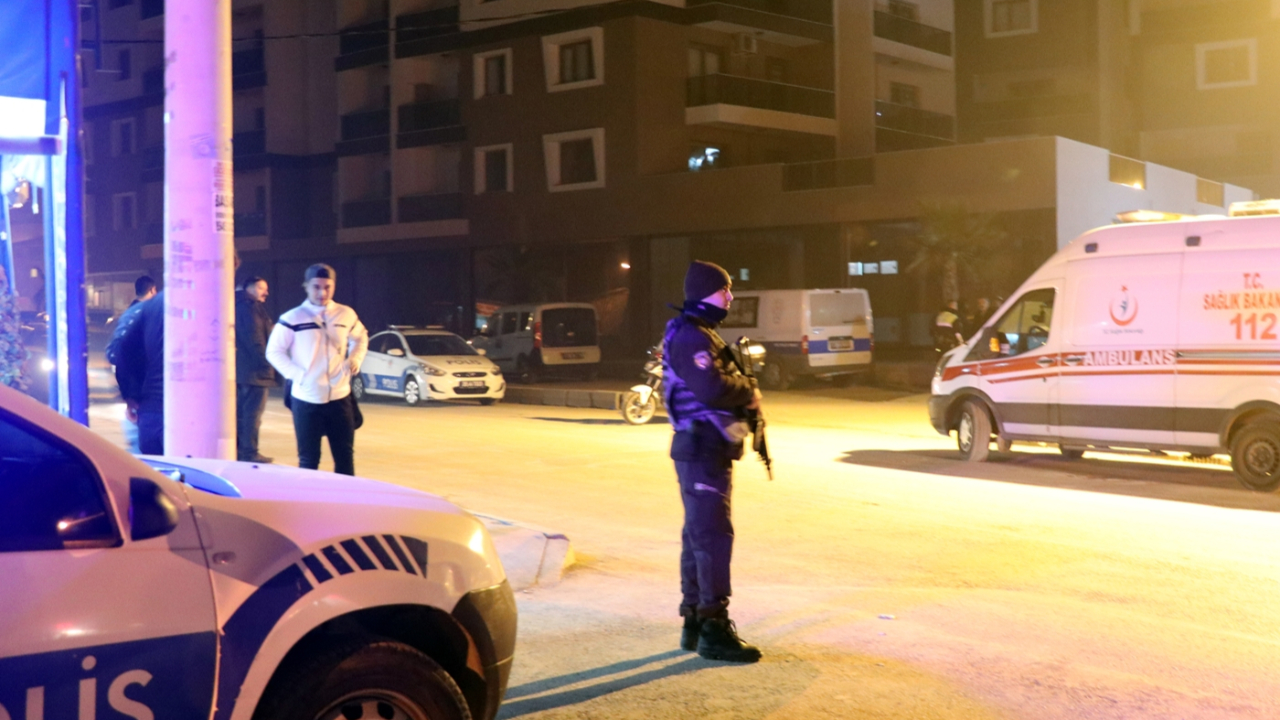Erkek arkadaşını öldürüp intihar etti!