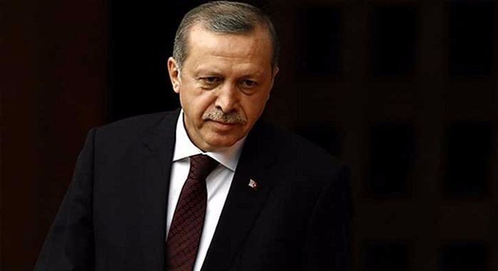 Cumhurbaşkanı'nın önüne altınları koyup...