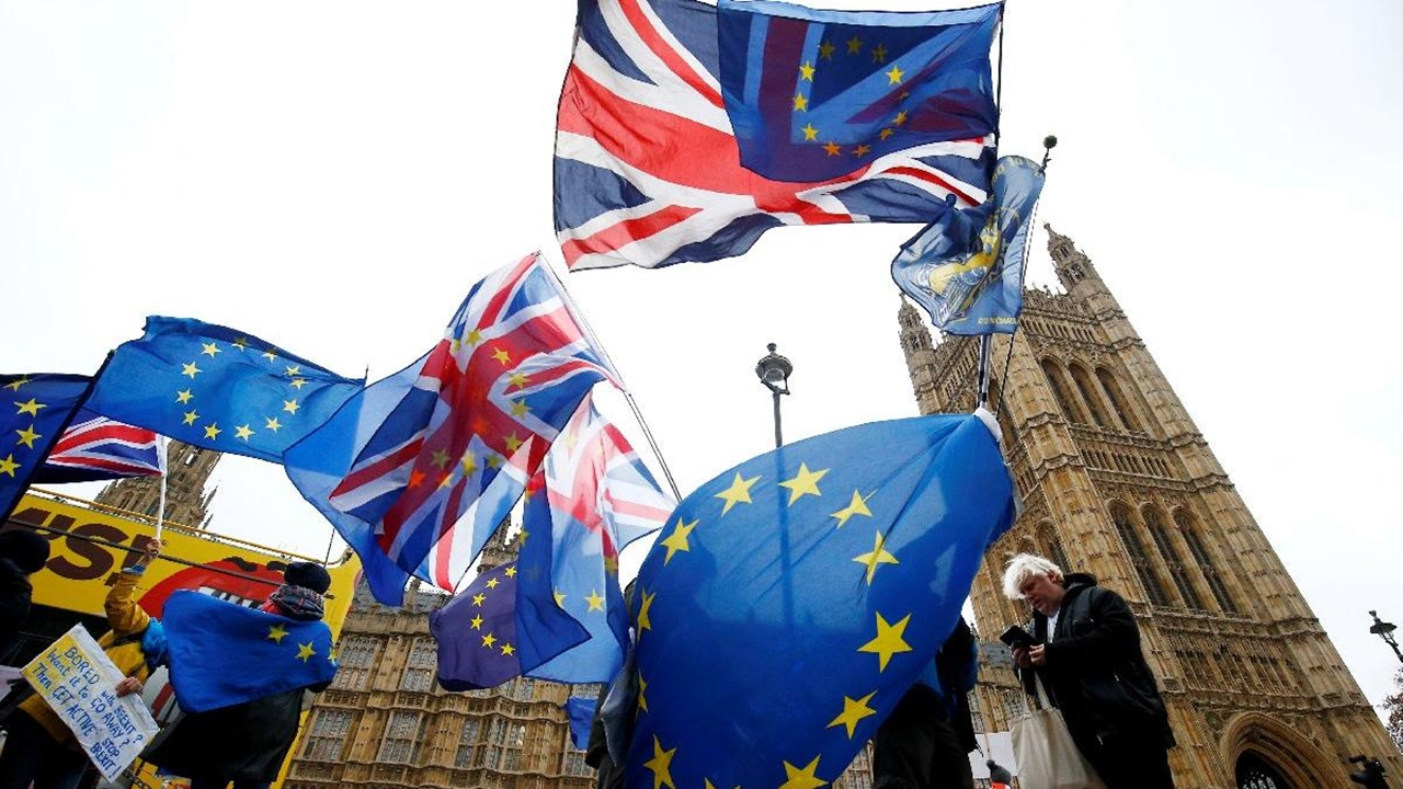 İngiltere'de Brexit anlaşması kabul edildi